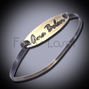 Pulsera de plata rigida personalizada